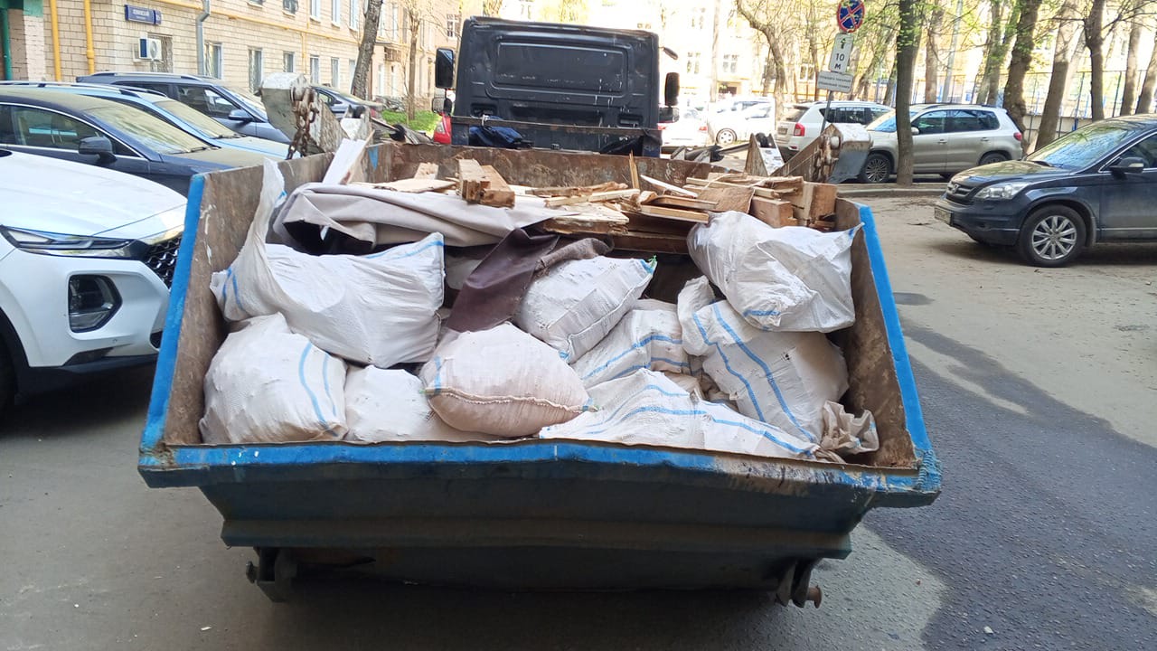 Вывоз мусора из магазина в Новотроицке в октябре