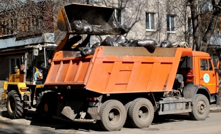 Вывоз мусора грузовым фургоном 5 тонн в Новотроицке – ПроМусор, аренда, цена от 1623 руб